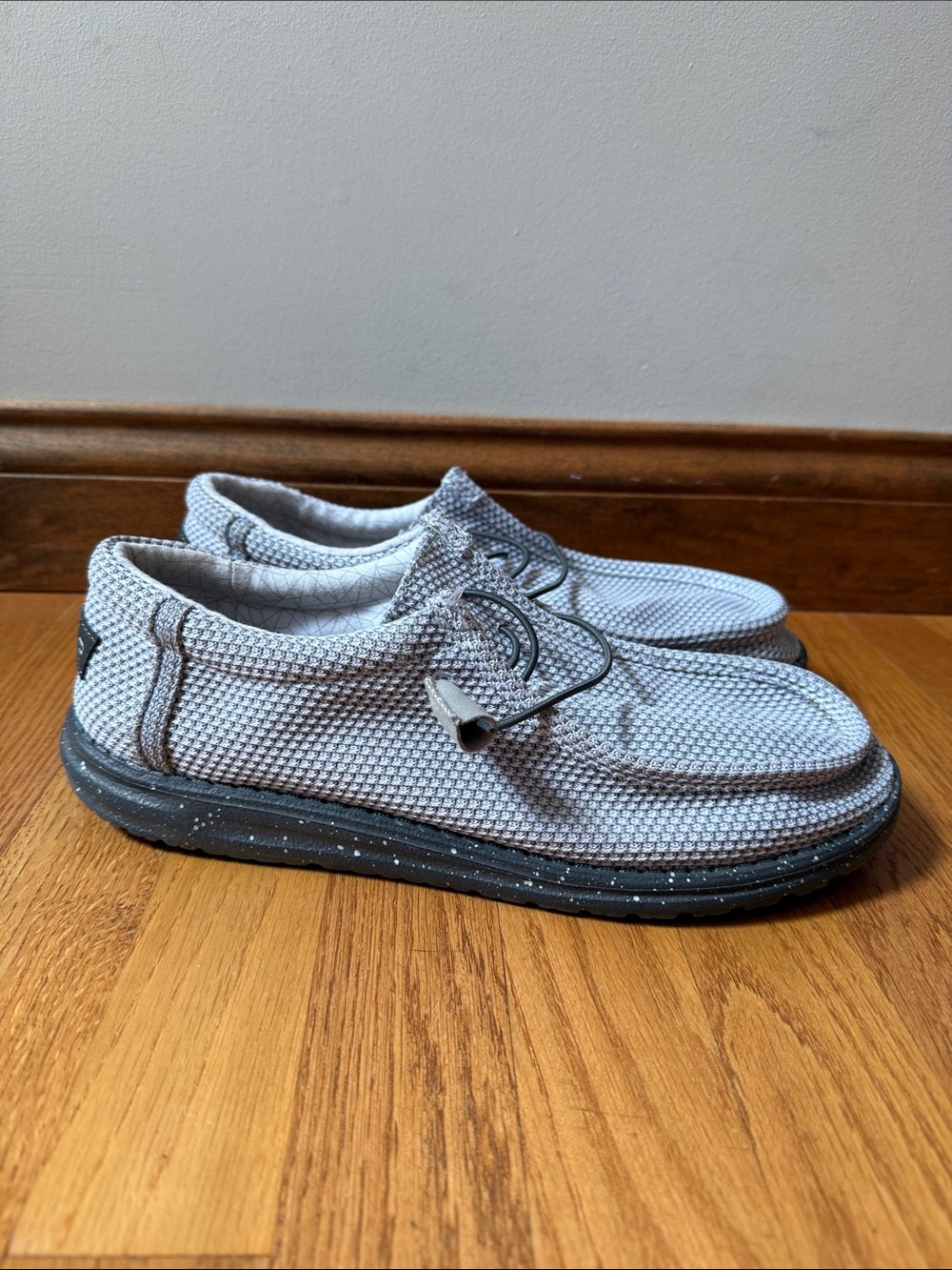 HEY DUDE Wally Shoes in Snowball Gray Men’s US 12 - Picture 2 of 8